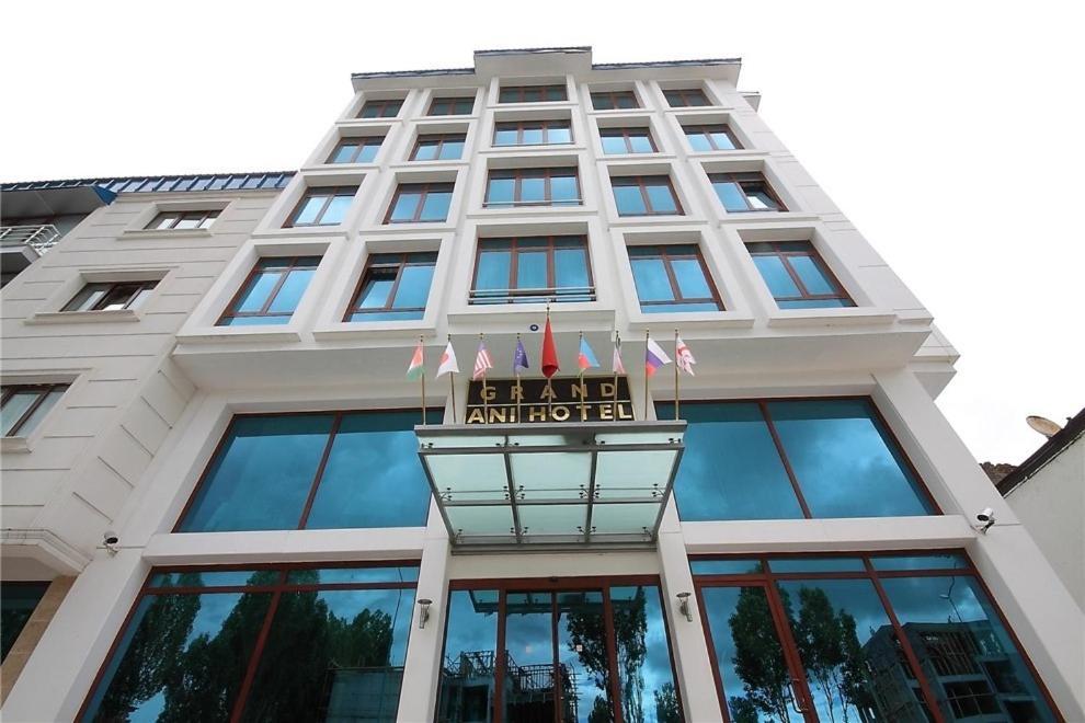 Grand Ani Hotel Kars Bagian luar foto